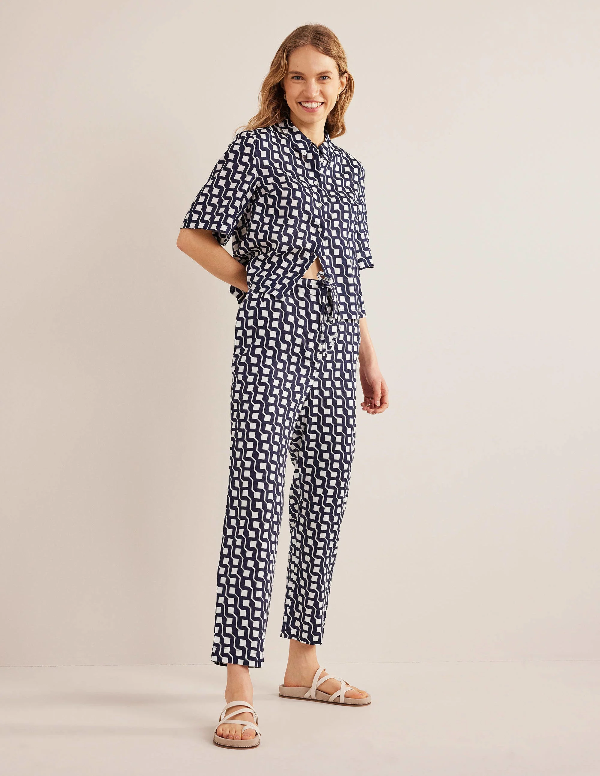 Relaxed Linen Pull On Pants-Navy, Cube Geo