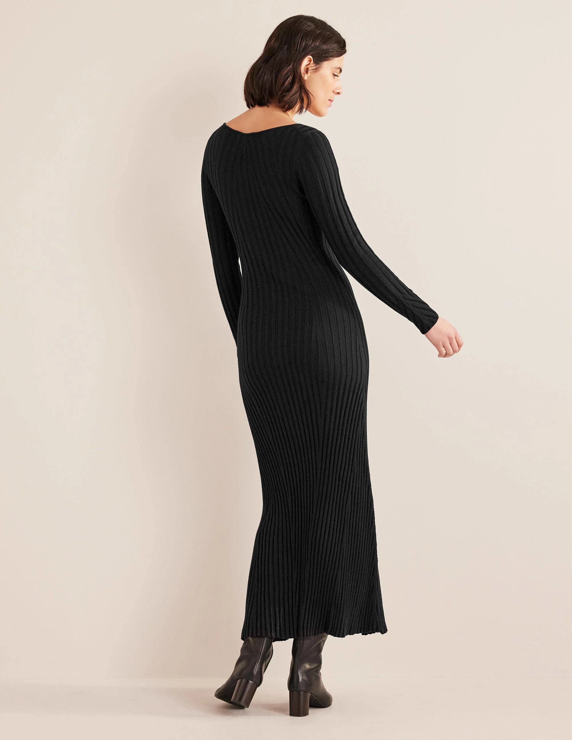 Ribbed Knitted Maxi Dress-Black - Image 3