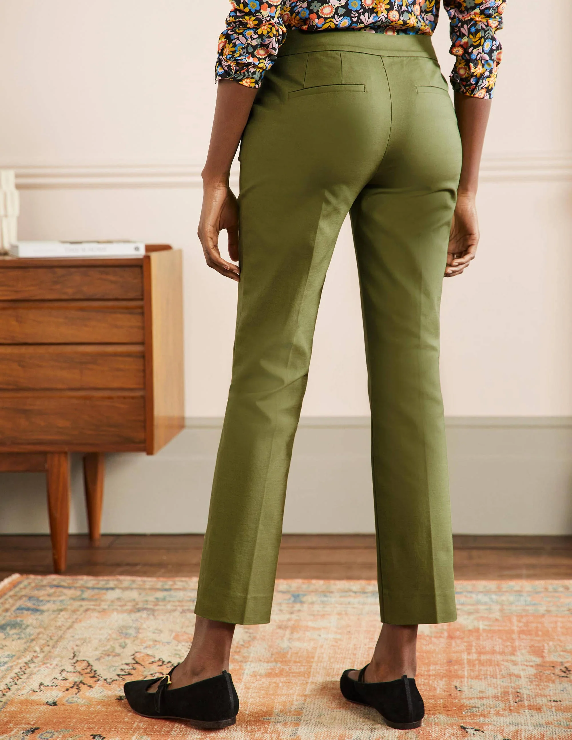 Richmond 7/8 Pants-Pea Green - Image 3