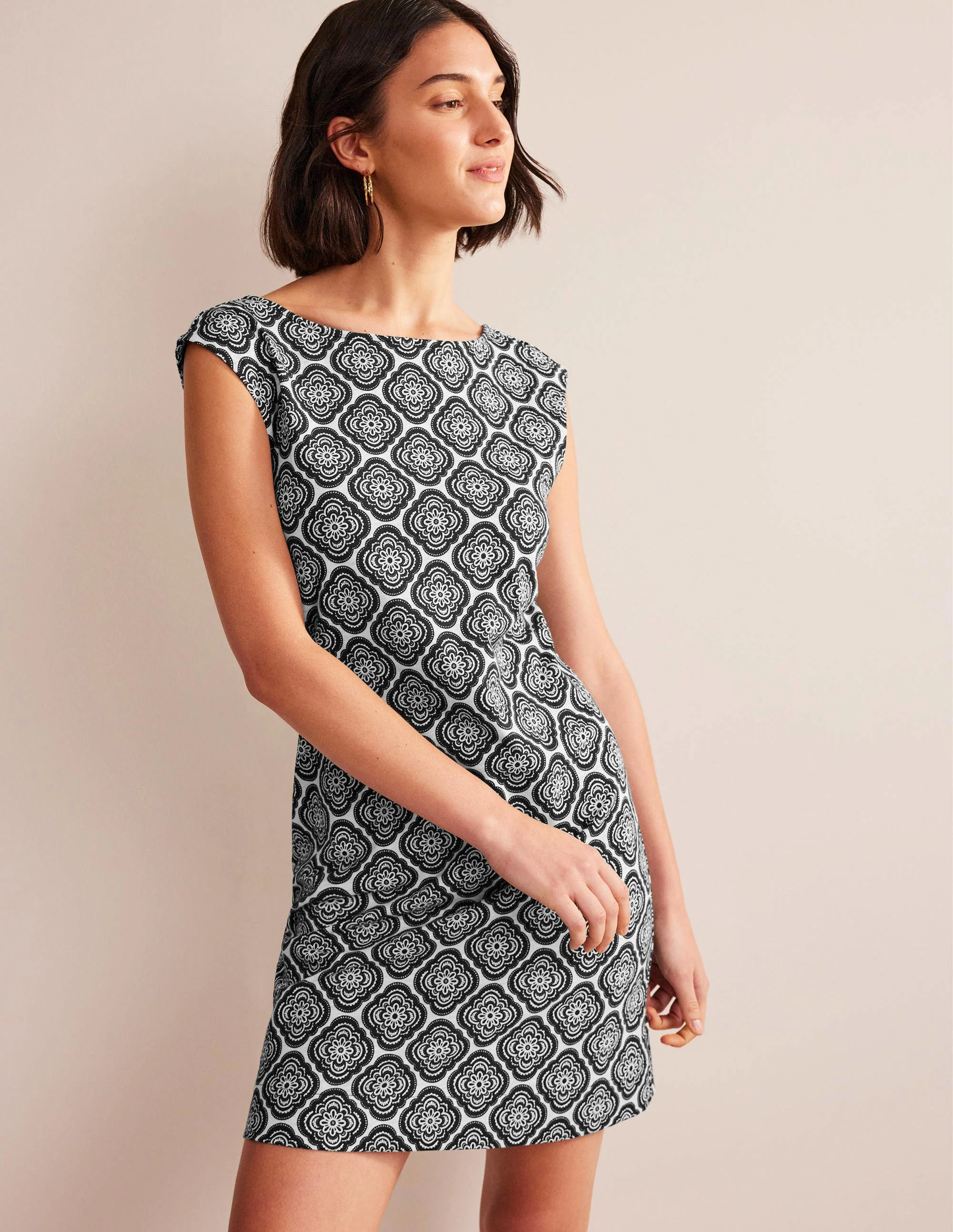 Sleeveless Jersey Shift Dress-Black, Botanic Blush