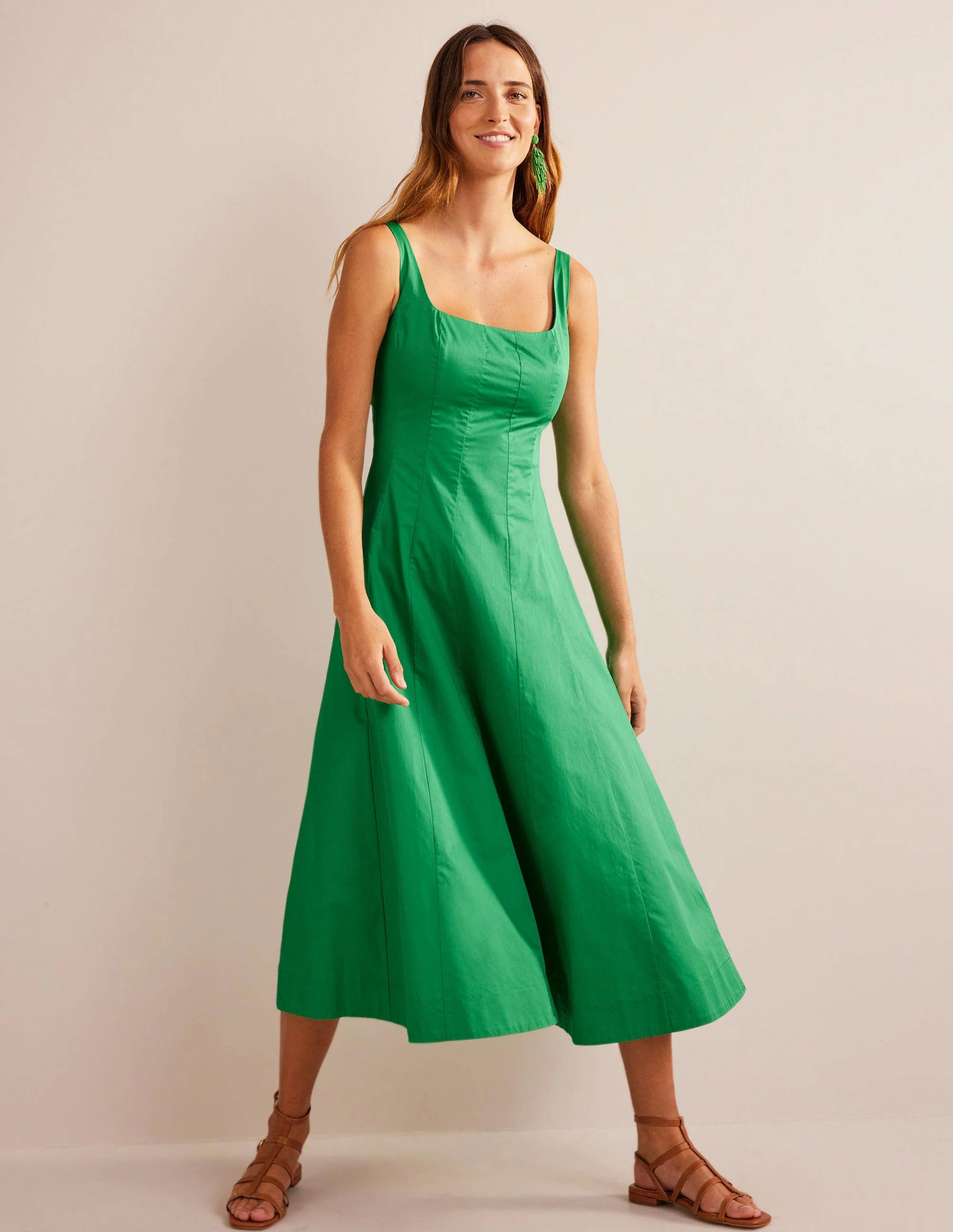 Sleeveless Panelled Midi Dress-Rich Emerald - Image 3