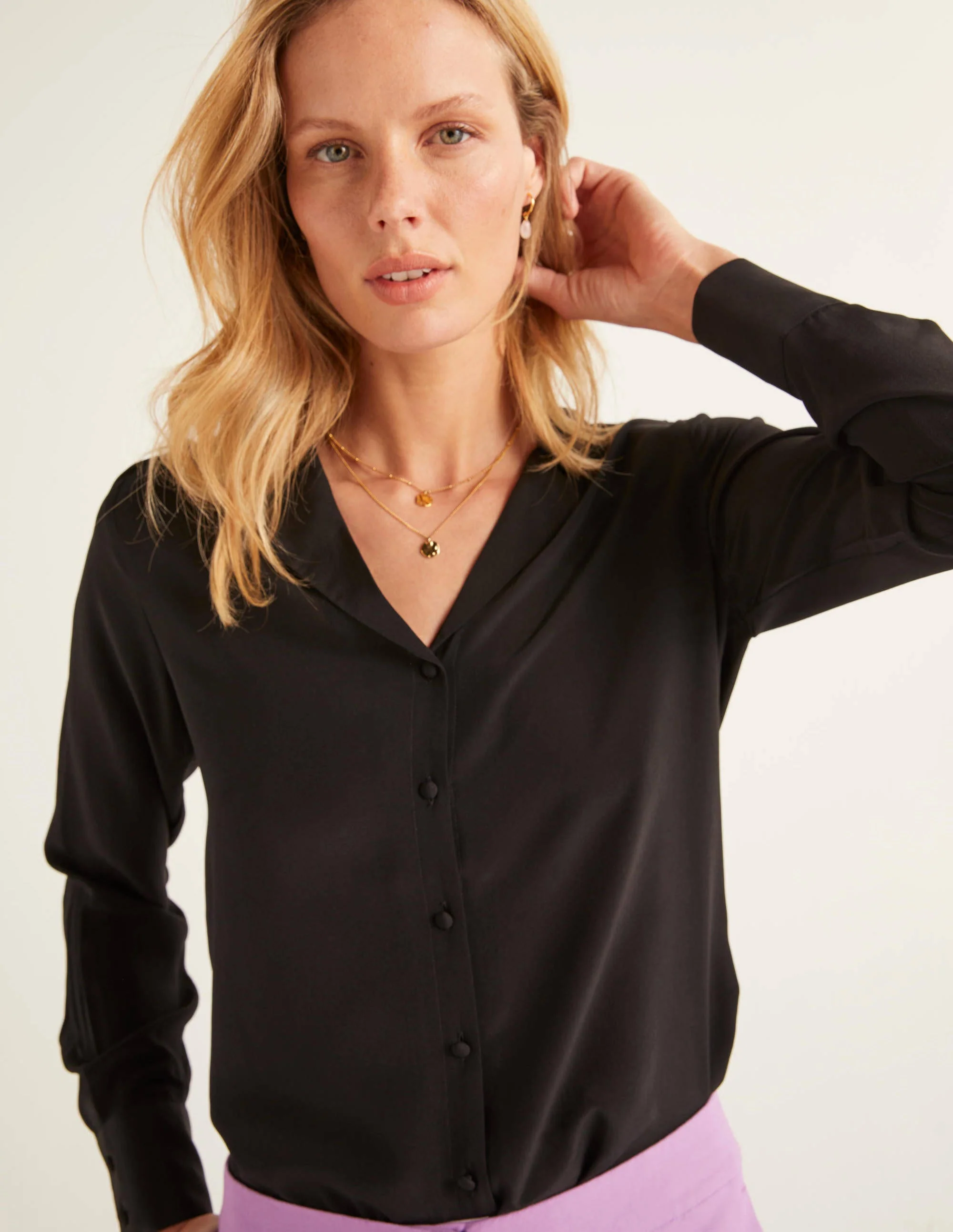 Tabitha Silk Shirt-Black - Image 4