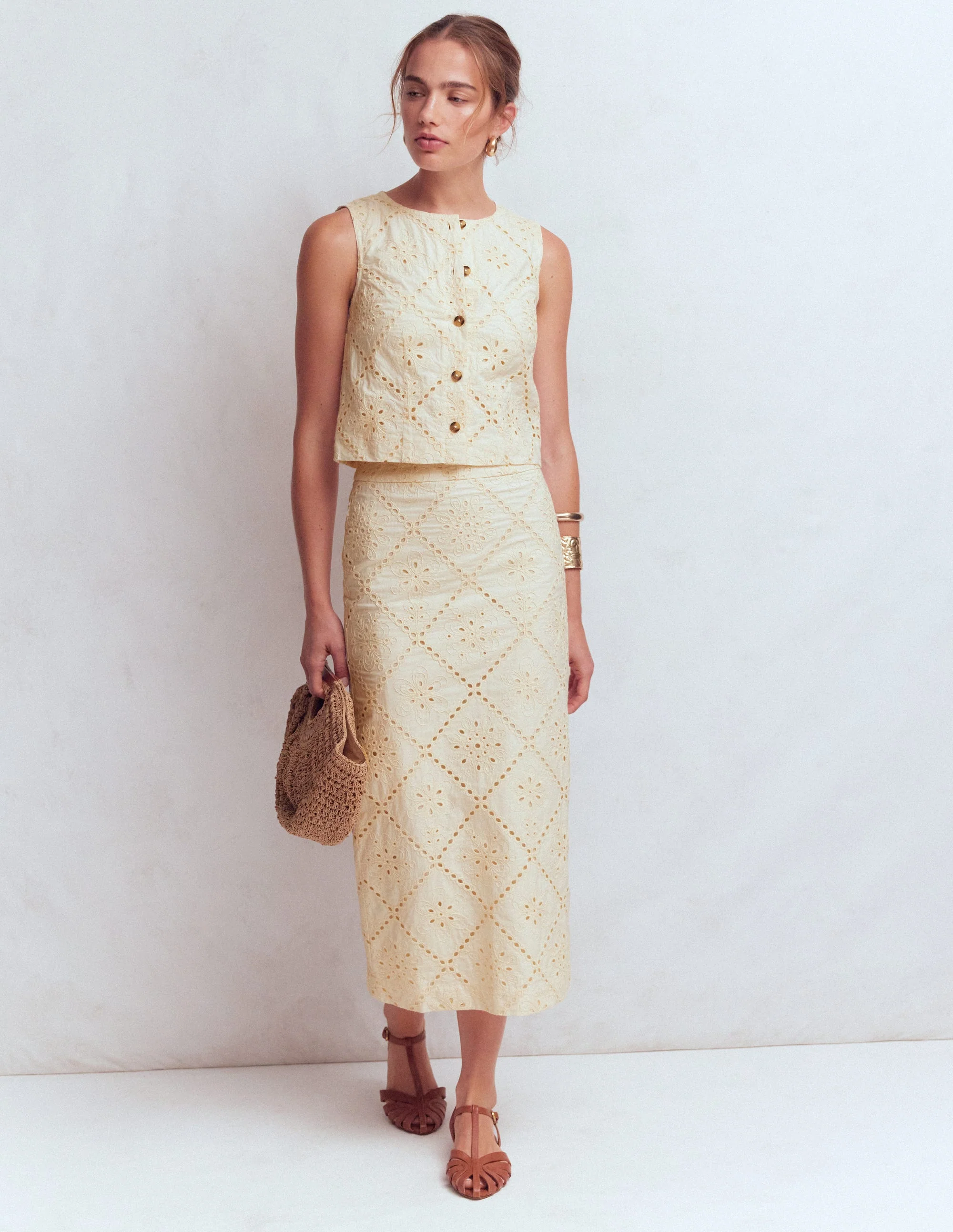 Textured Column Skirt-Ivory Broderie - Image 5