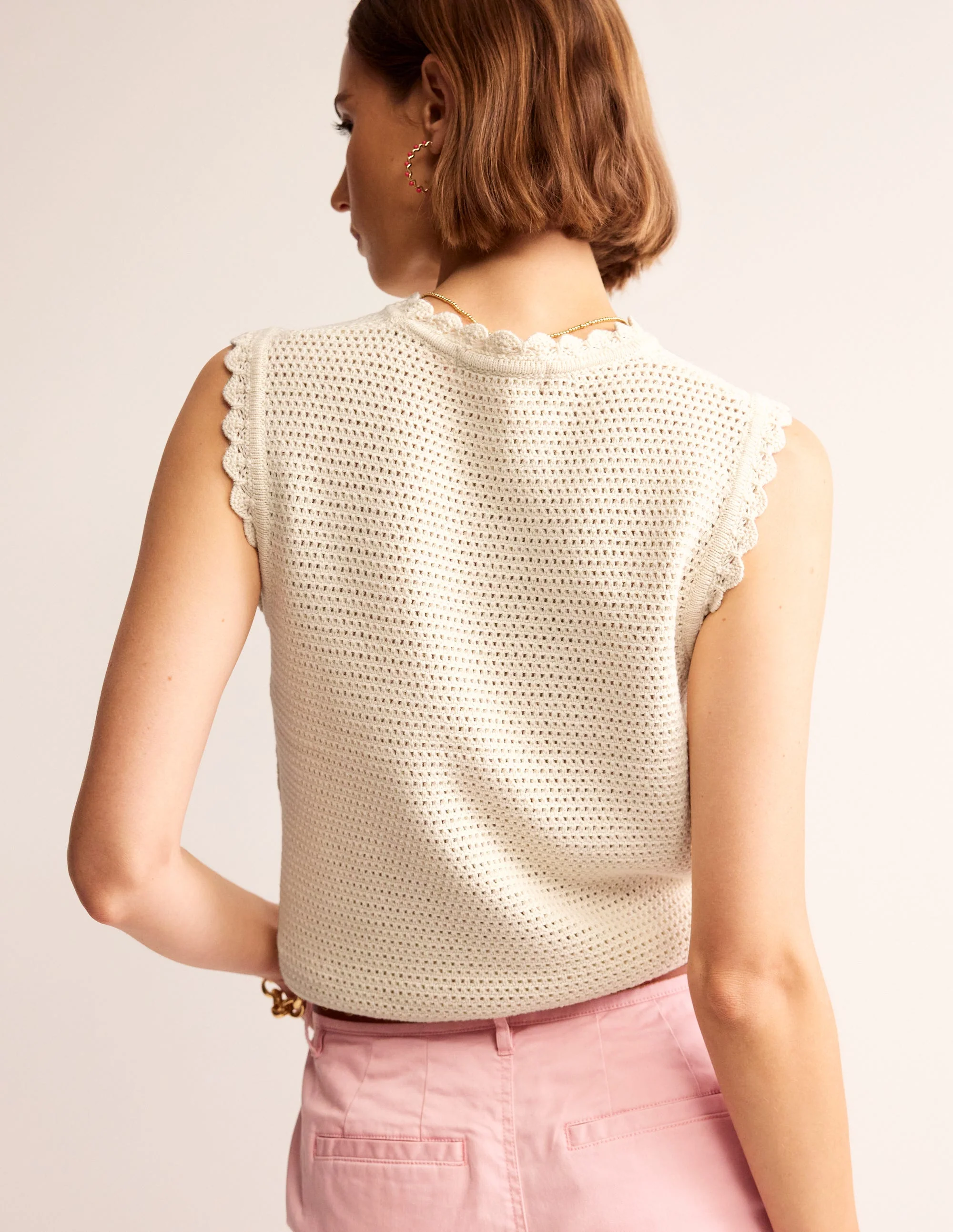 Textured Scallop Vest-Warm Ivory - Image 3