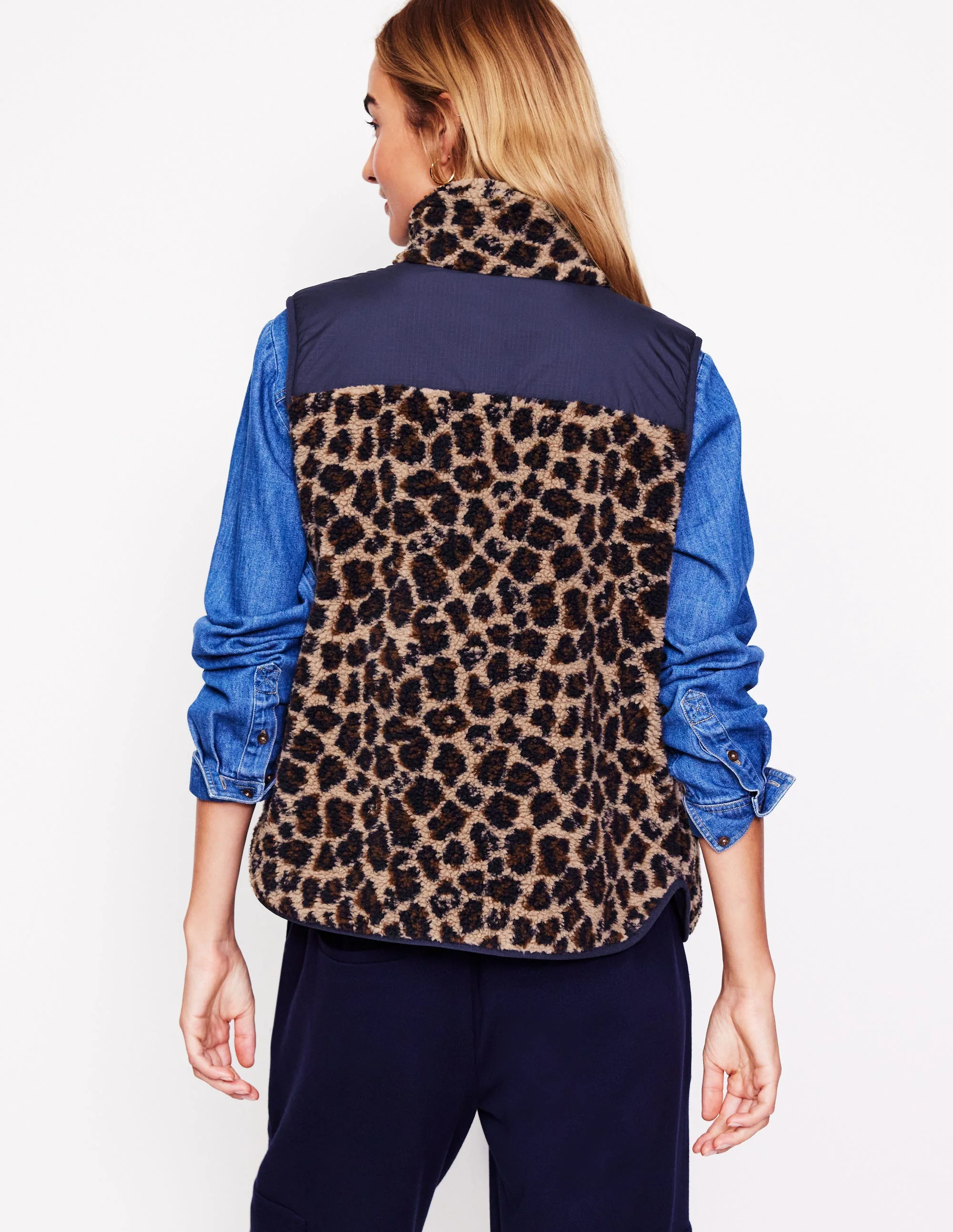 Truro Borg Vest-Leopard - Image 3