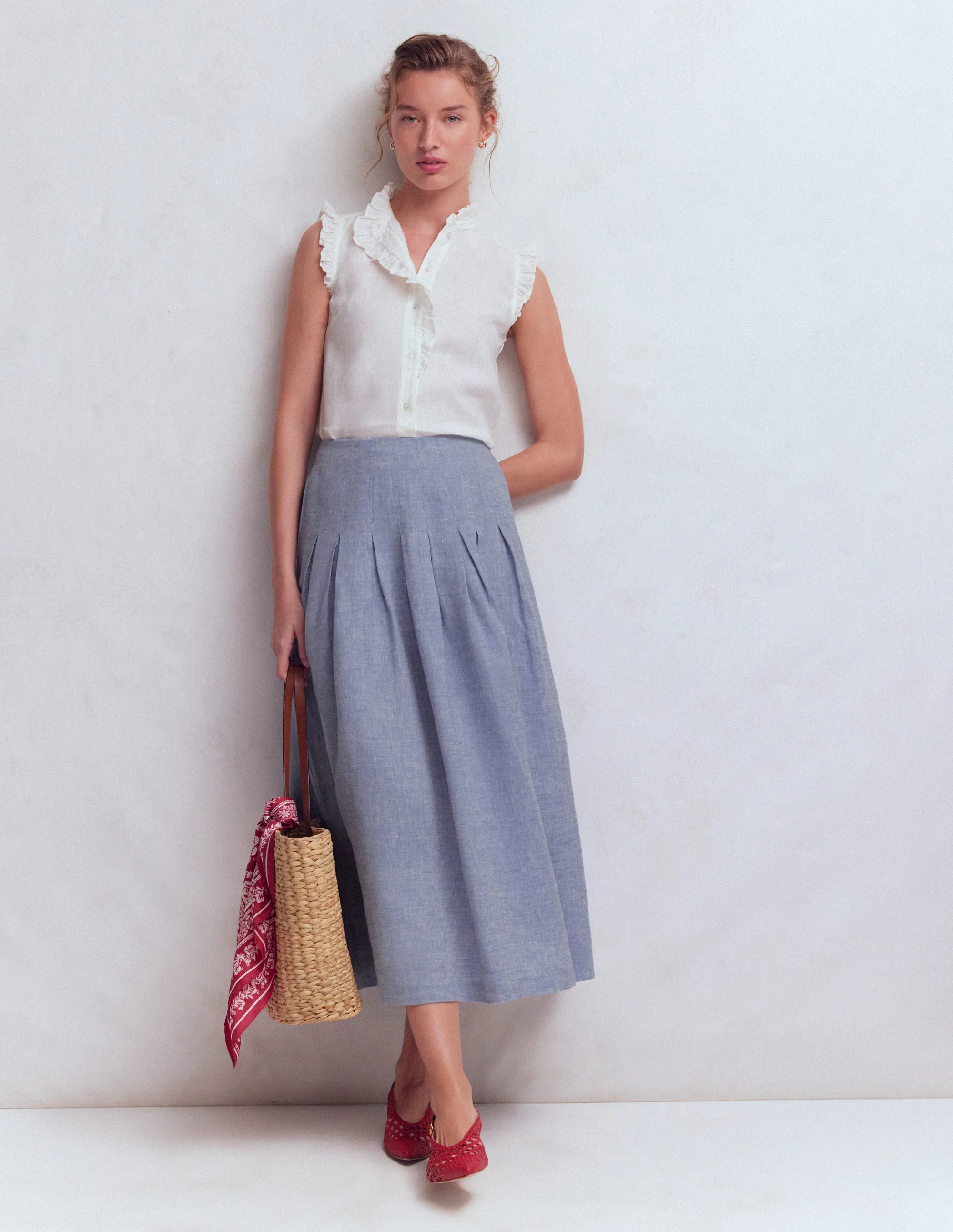 Valentina Linen Skirt-Blue Chambray