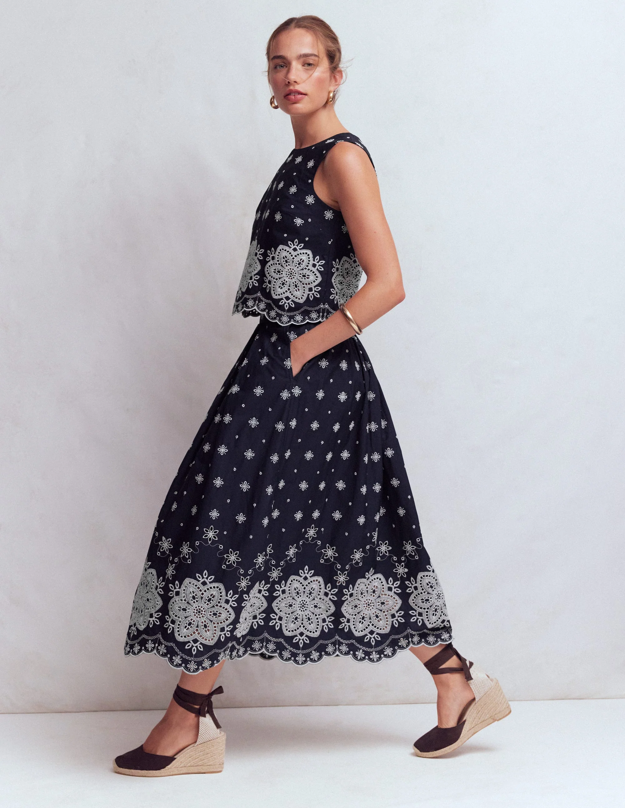 Verity Broderie Poplin Skirt-Navy