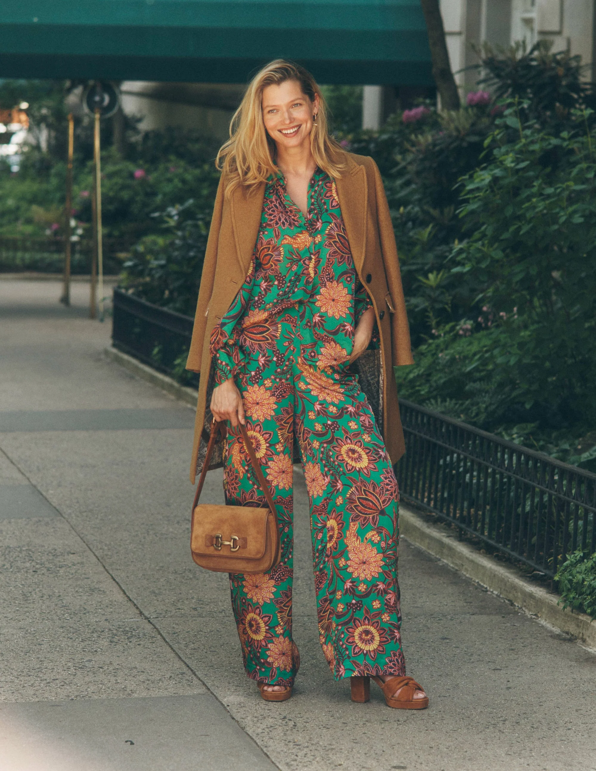 Wide Leg Pull-on Pants-Rich Emerald, Ornate Bud - Image 5